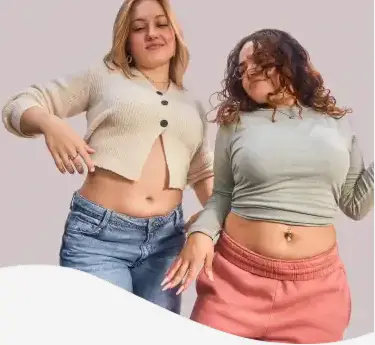 Dos mujeres compartiendo una comida